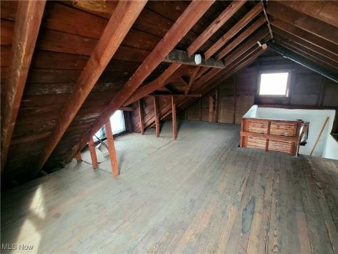 11808 Jesse Avenue Cleveland OH 44105