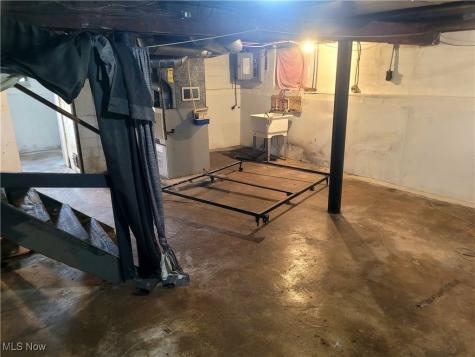 11808 Jesse Avenue Cleveland OH 44105