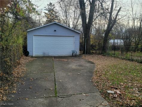 11808 Jesse Avenue Cleveland OH 44105
