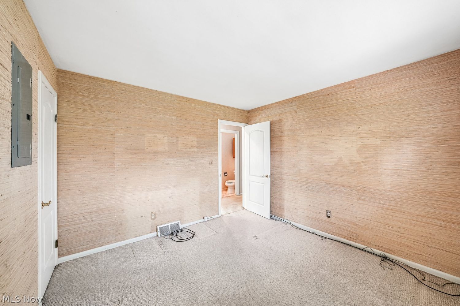 6645 Somerset Drive Brecksville OH 44141