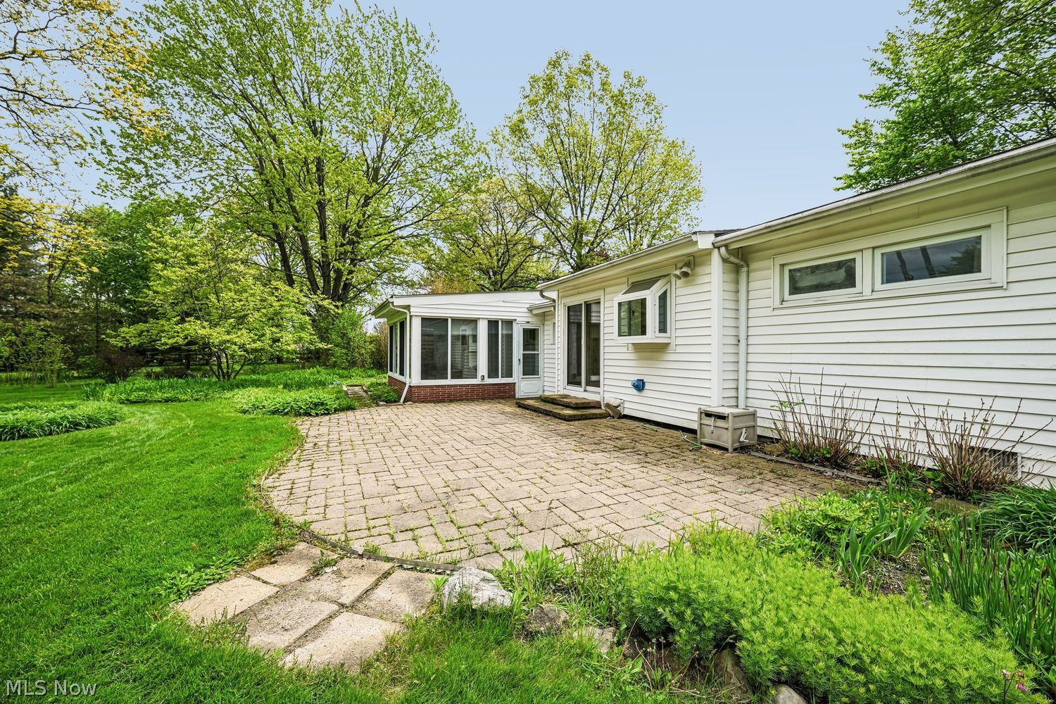 6645 Somerset Drive Brecksville OH 44141