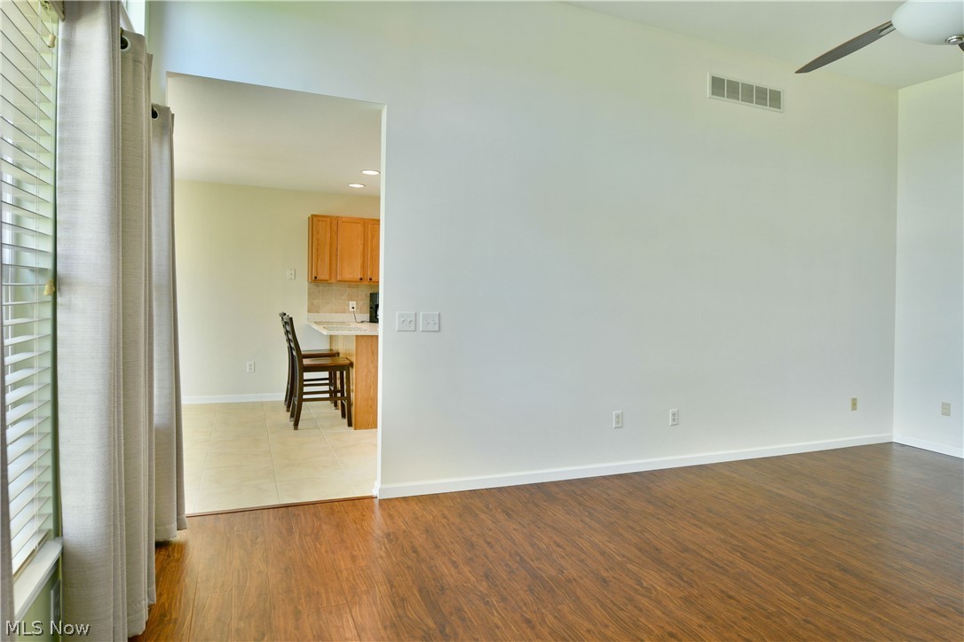 11 Danbury Court NW Warren OH 44481
