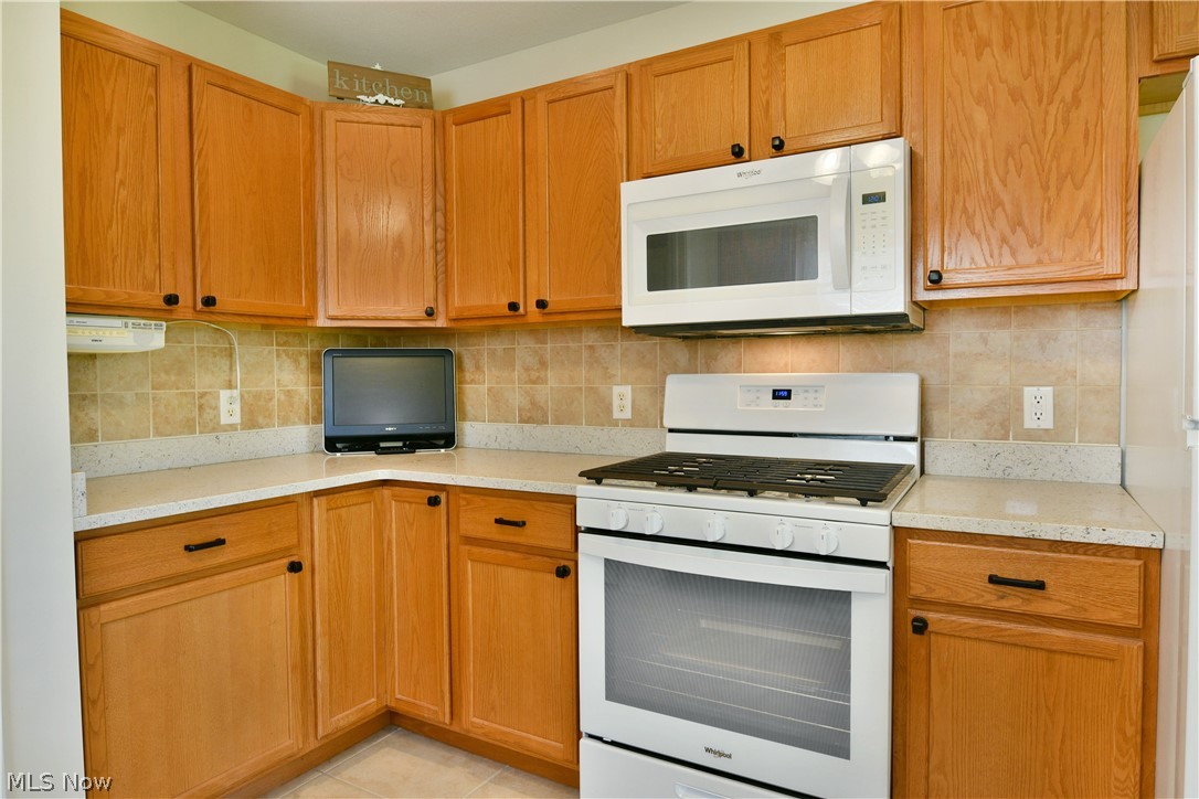 11 Danbury Court NW Warren OH 44481