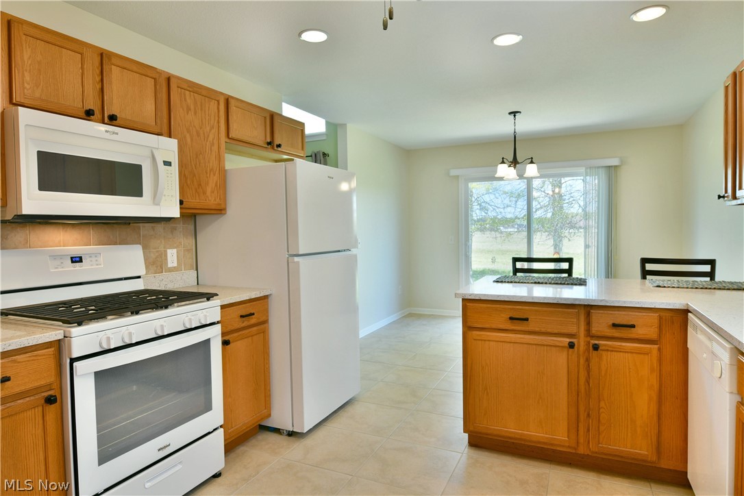 11 Danbury Court NW Warren OH 44481