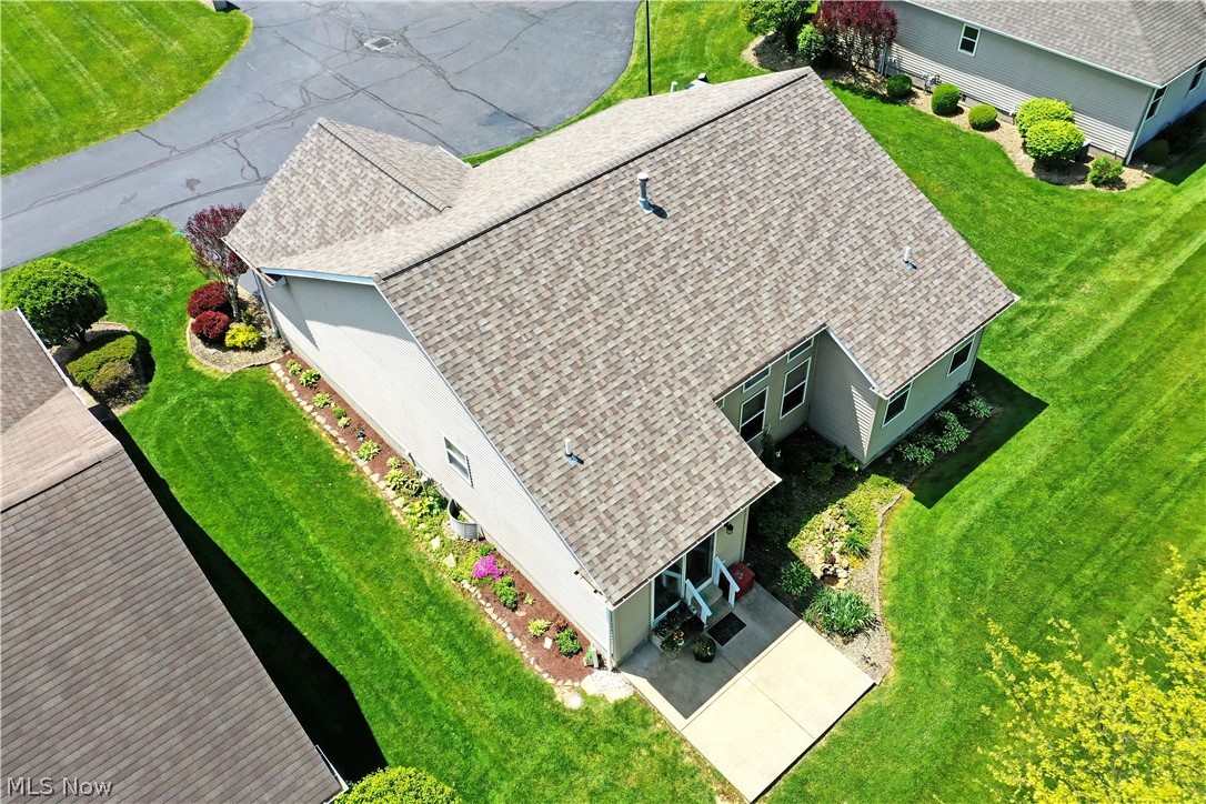 11 Danbury Court NW Warren OH 44481