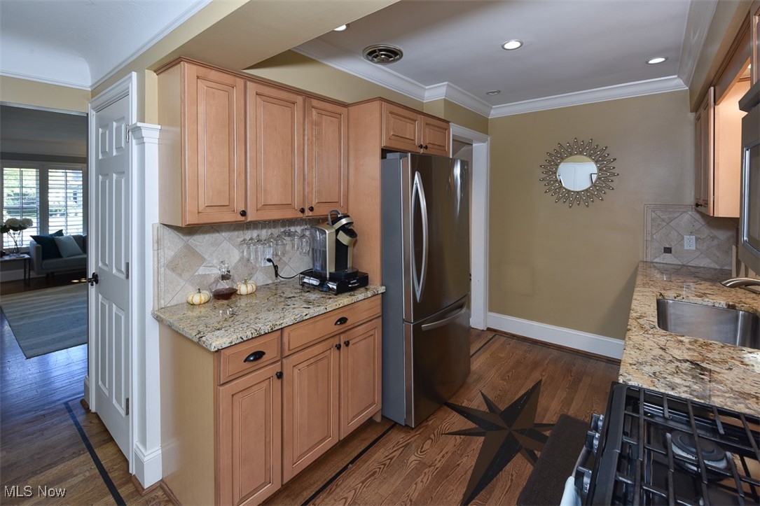 24411 E Oakland Bay Village OH 44140