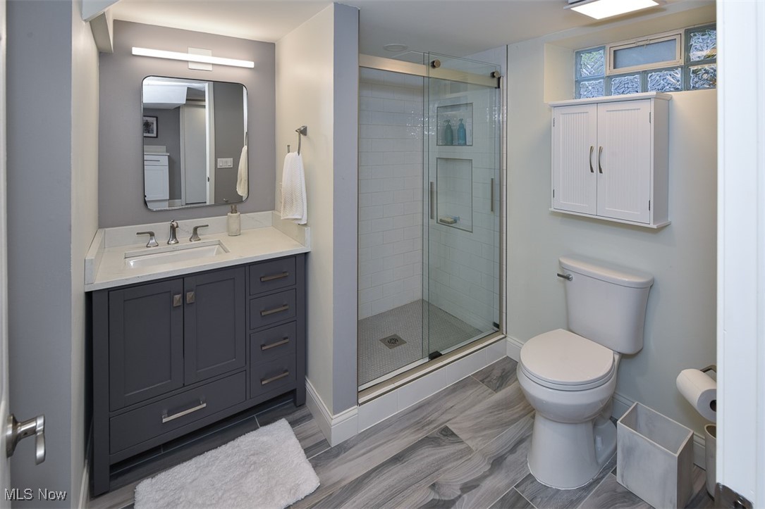 24411 E Oakland Bay Village OH 44140