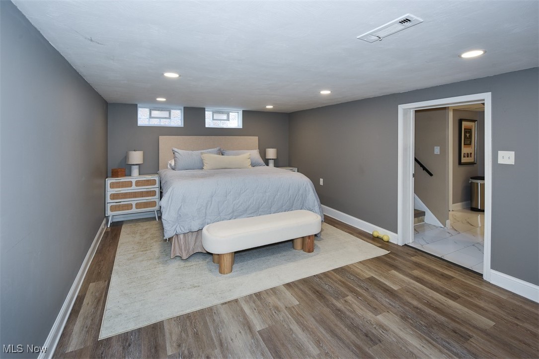 24411 E Oakland Bay Village OH 44140