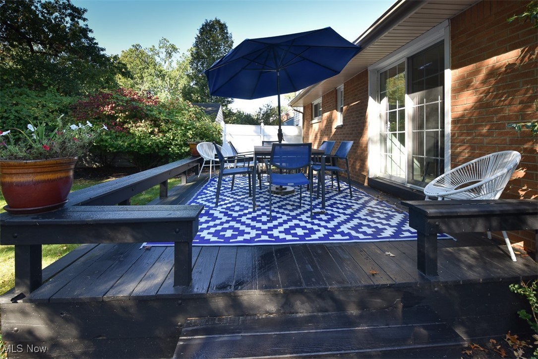 24411 E Oakland Bay Village OH 44140