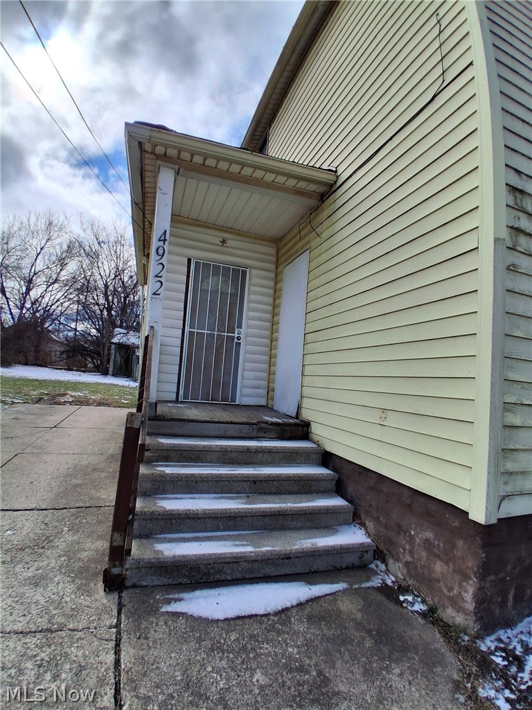 4922 Anson Avenue Cleveland OH 44127
