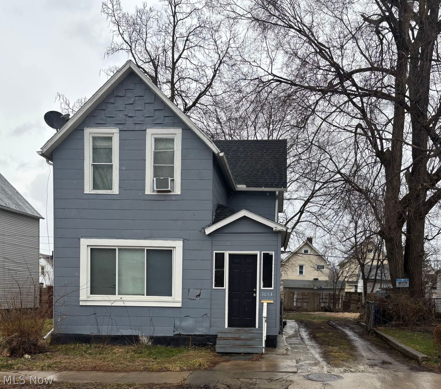 3053 W 105th Street W Cleveland OH 44111