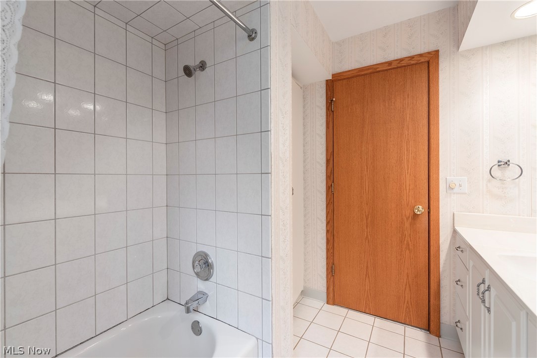 7541 Green Valley Drive Parma OH 44134