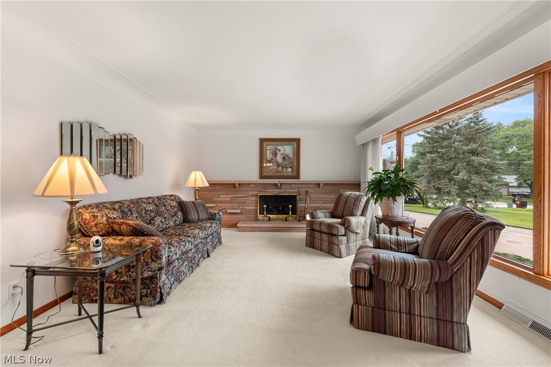 7541 Green Valley Drive Parma OH 44134