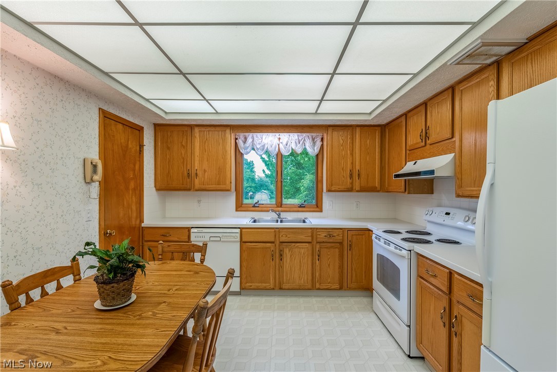 7541 Green Valley Drive Parma OH 44134