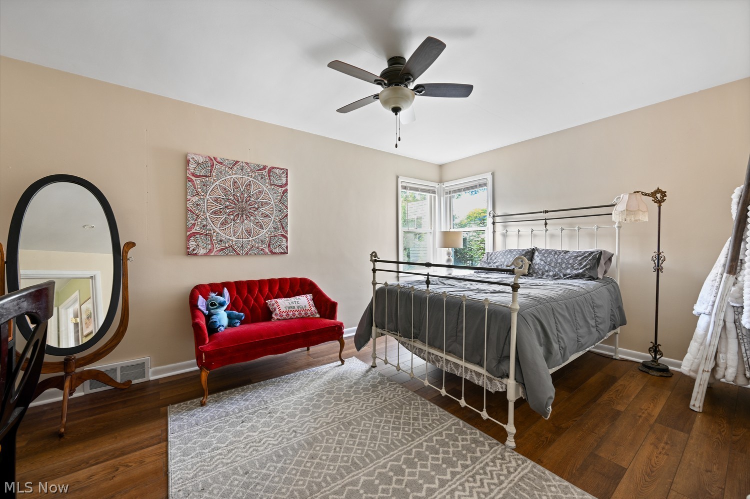 586 Crestwood Avenue Wadsworth OH 44281