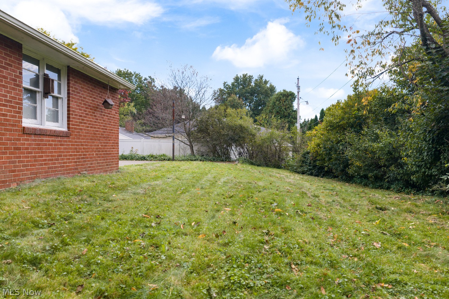 586 Crestwood Avenue Wadsworth OH 44281