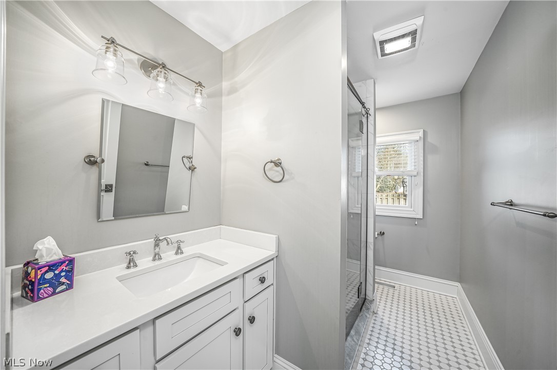 43 N Oviatt Street Hudson OH 44236