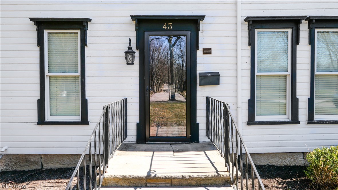 43 N Oviatt Street Hudson OH 44236