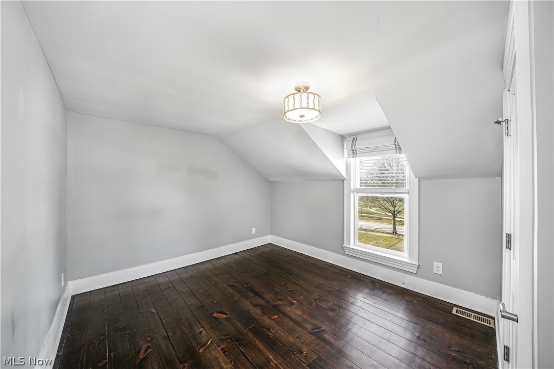 43 N Oviatt Street Hudson OH 44236