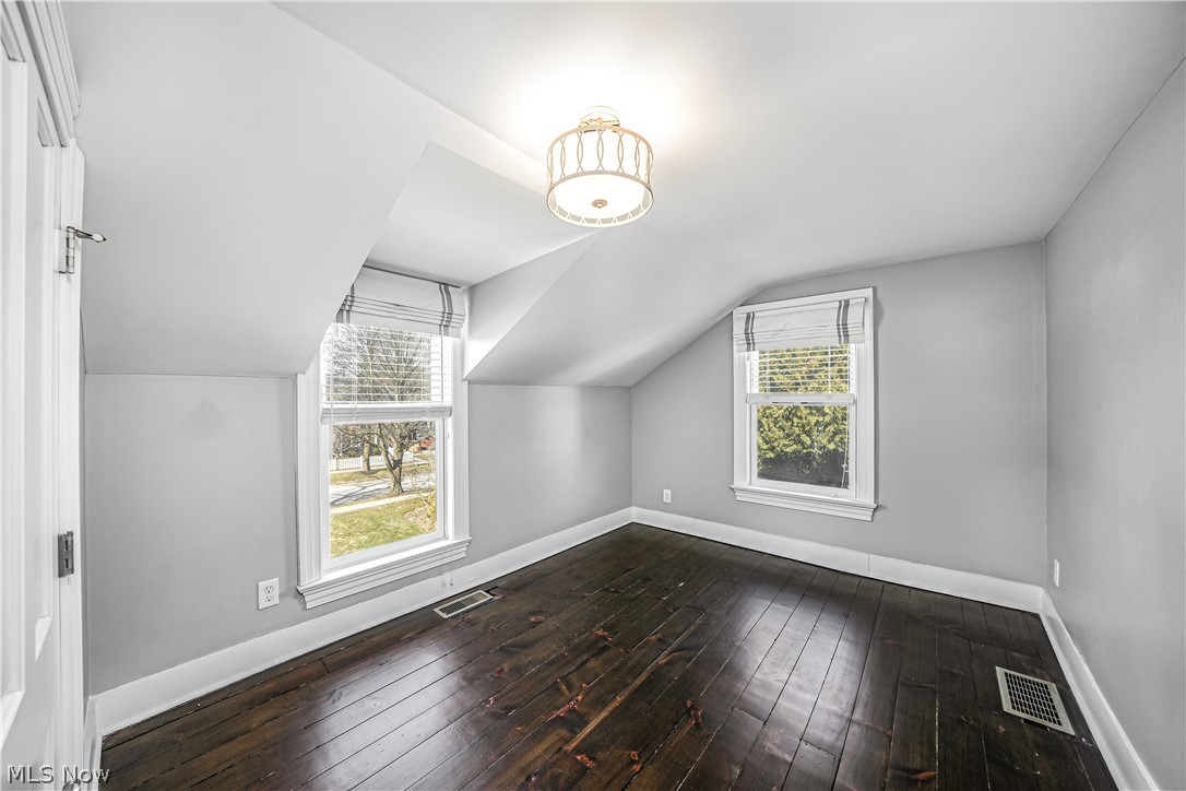 43 N Oviatt Street Hudson OH 44236