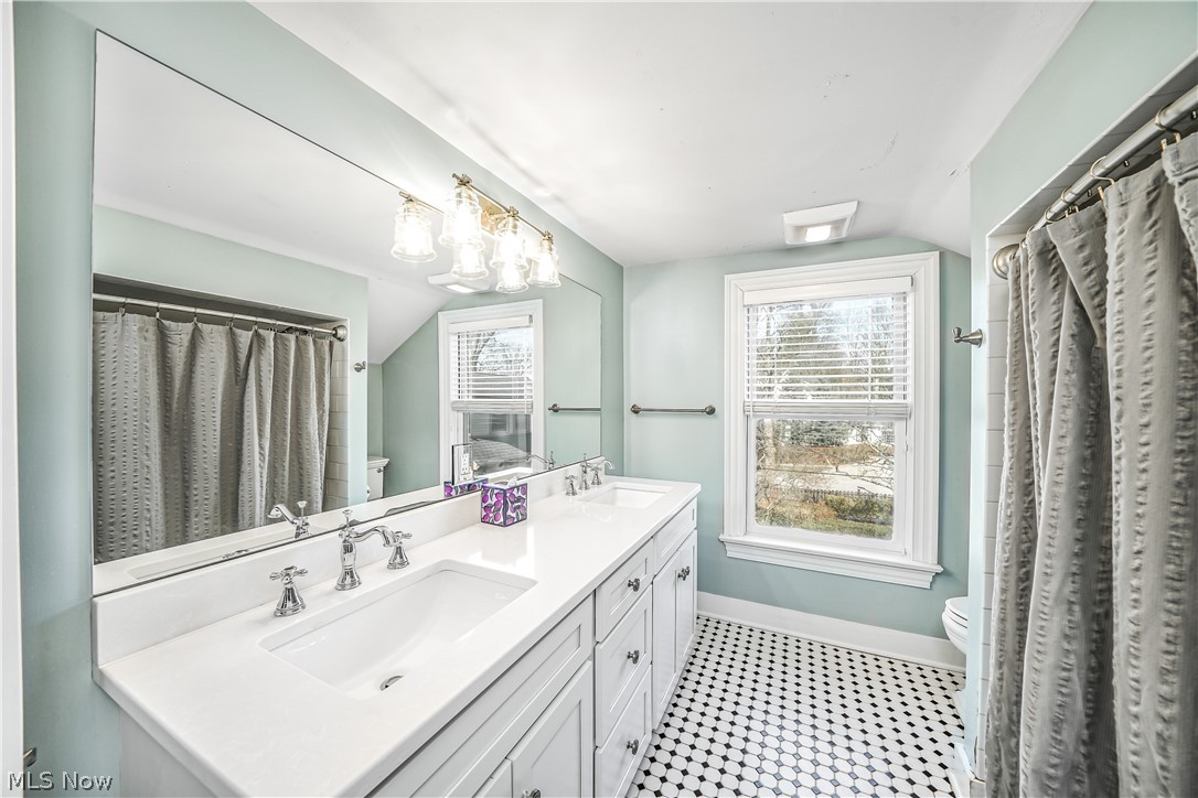 43 N Oviatt Street Hudson OH 44236