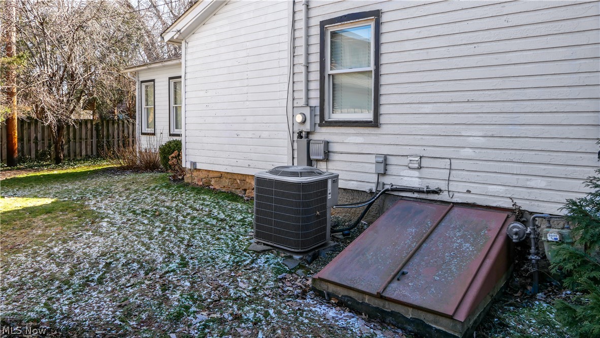 43 N Oviatt Street Hudson OH 44236
