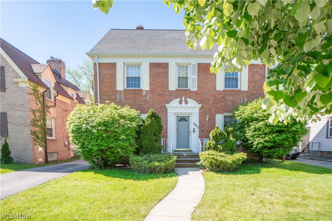 3812 E Antisdale Road South Euclid OH 44118