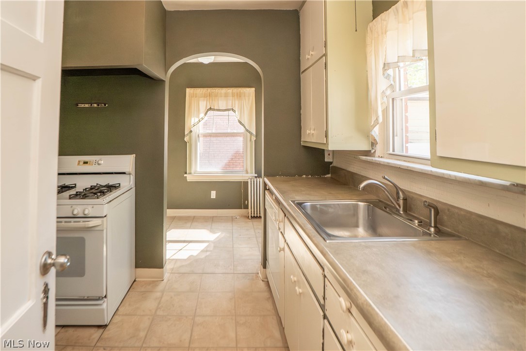 3812 E Antisdale Road South Euclid OH 44118