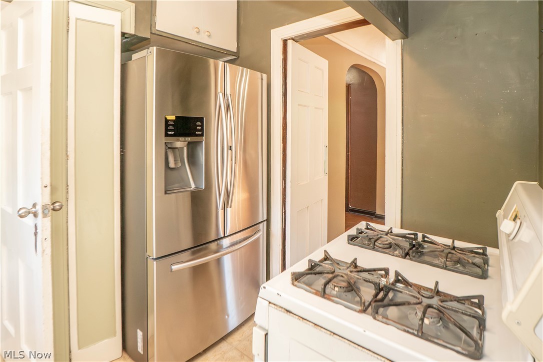 3812 E Antisdale Road South Euclid OH 44118
