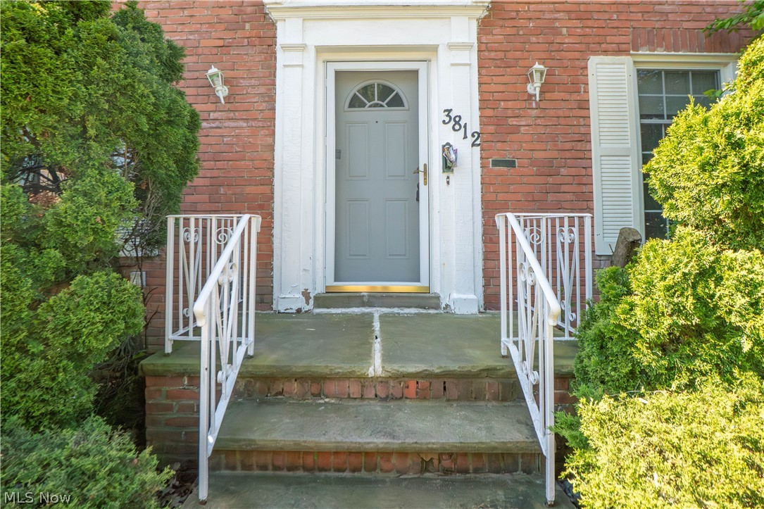 3812 E Antisdale Road South Euclid OH 44118