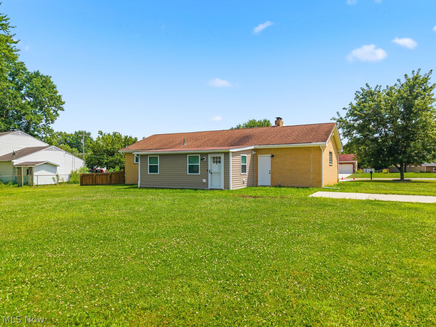 1371 Lambert Street Alliance OH 44601