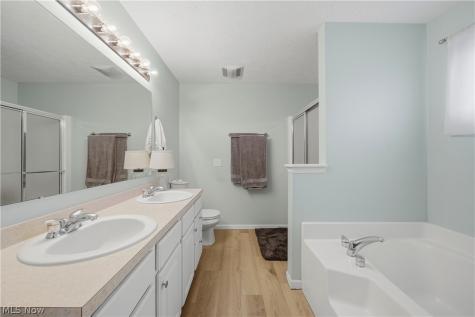 2623 Captens Street NE Canton OH 44721