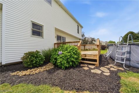 2623 Captens Street NE Canton OH 44721