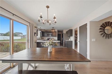 2623 Captens Street NE Canton OH 44721