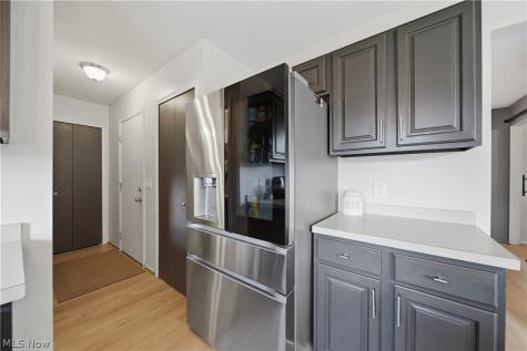 2623 Captens Street NE Canton OH 44721