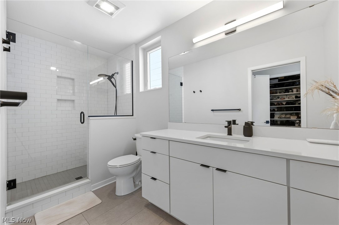 2104 Willey Avenue Cleveland OH 44113