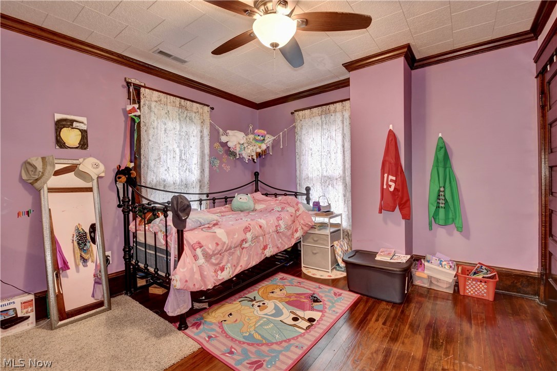 215 Dover Road NE Sugarcreek OH 44681