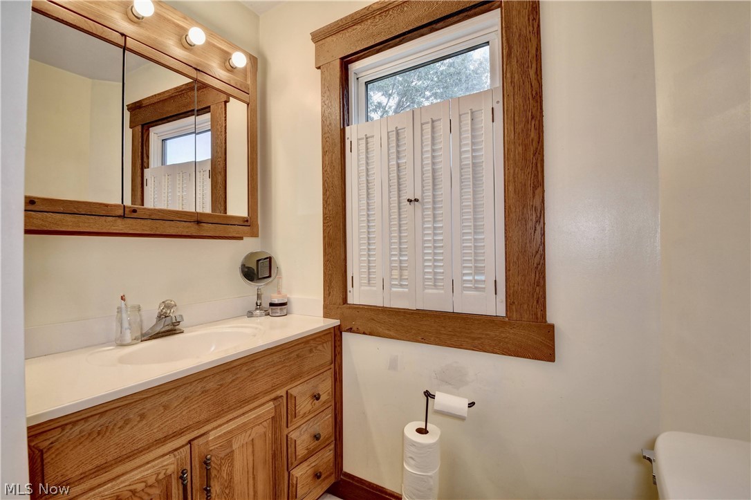 215 Dover Road NE Sugarcreek OH 44681