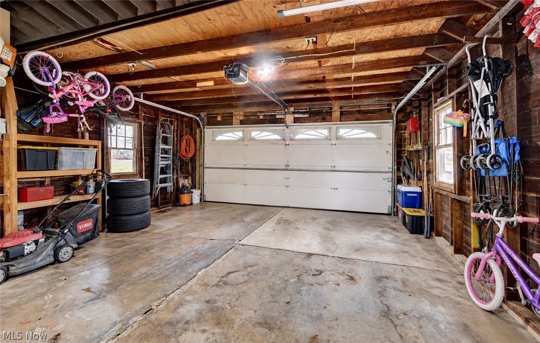 215 Dover Road NE Sugarcreek OH 44681