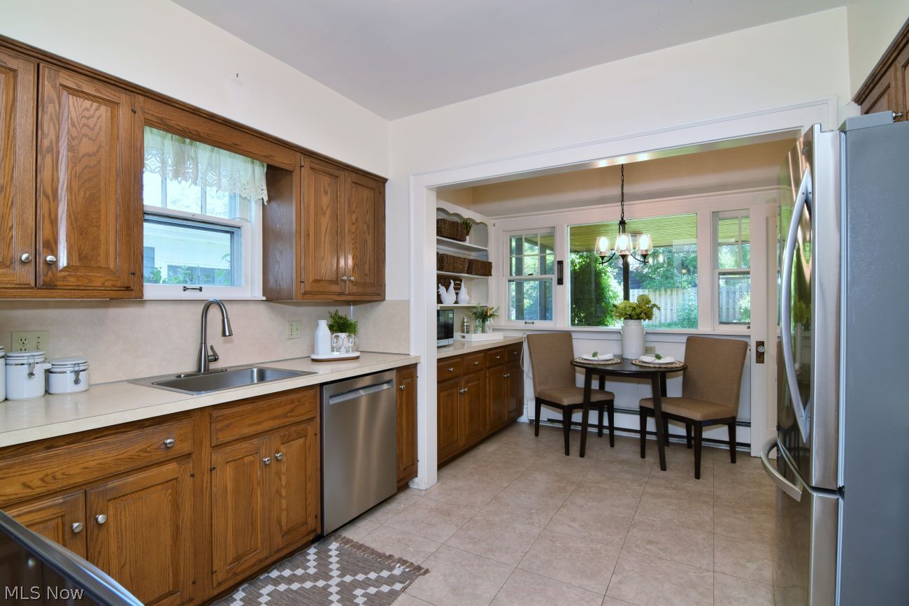 3325 Lansmere Road Shaker Heights OH 44122