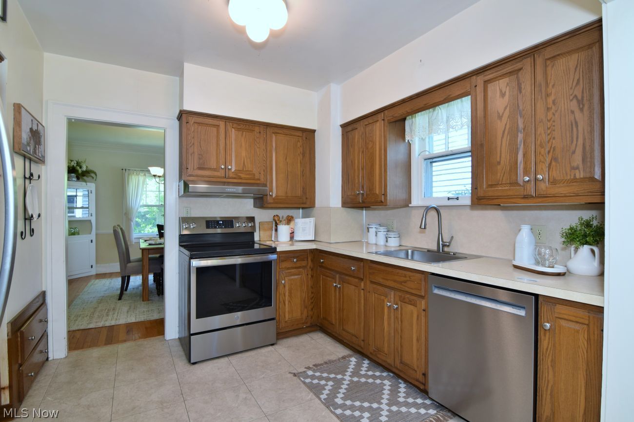 3325 Lansmere Road Shaker Heights OH 44122