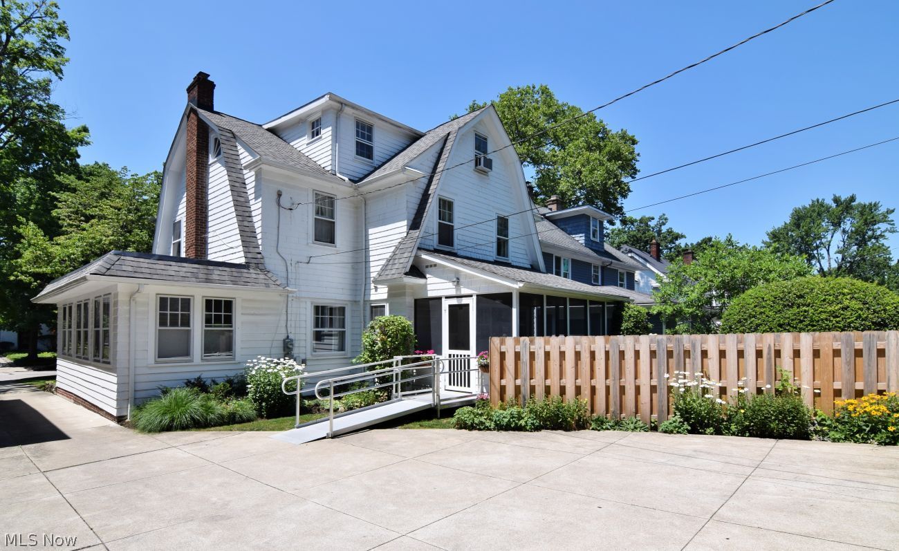 3325 Lansmere Road Shaker Heights OH 44122