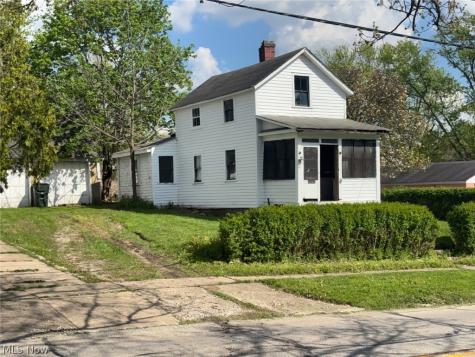 447 S Diamond Street Ravenna OH 44266