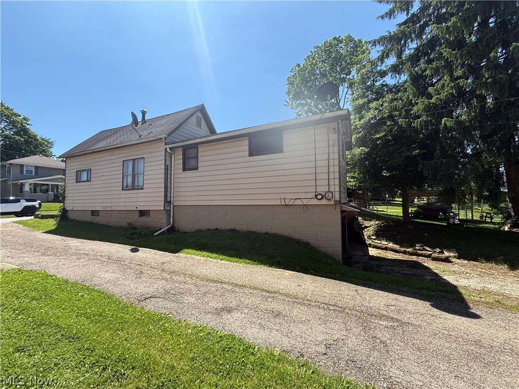 421 N 11th Street Cambridge OH 43725