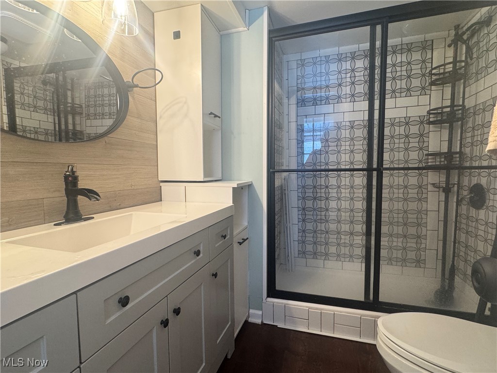 108 Buddy Lane Akron OH 44310