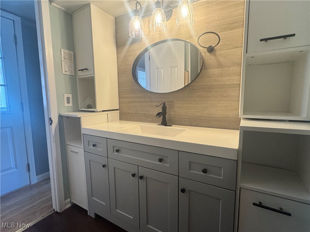 108 Buddy Lane Akron OH 44310