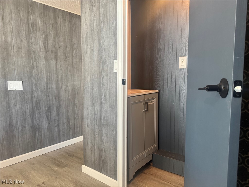 108 Buddy Lane Akron OH 44310