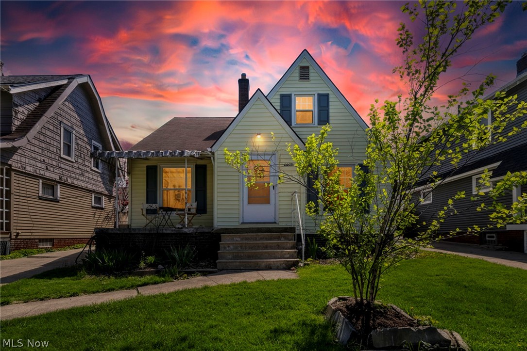 2027 Tampa Avenue Cleveland OH 44109