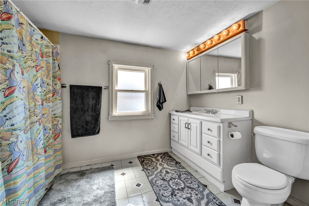 2027 Tampa Avenue Cleveland OH 44109