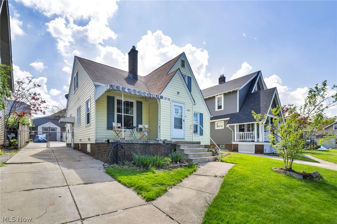 2027 Tampa Avenue Cleveland OH 44109
